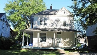 More details for 401 S Lucas St, Iowa City, IA - Multifamily for Sale