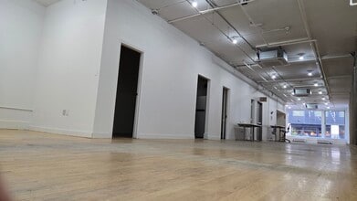 21 W 39th St, New York, NY for lease Interior Photo- Image 2 of 7