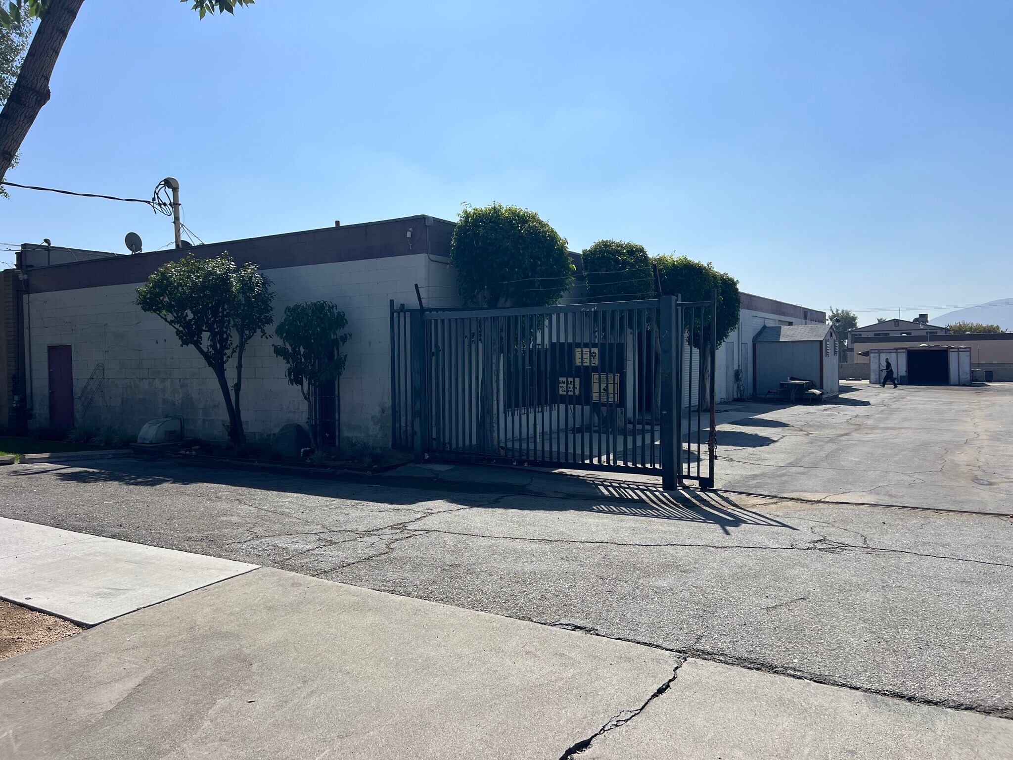 15251 Boyle Ave, Fontana, CA for sale Building Photo- Image 1 of 7