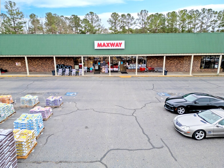 804-808 E 5th St, Tabor City, NC for sale - Building Photo - Image 3 of 5