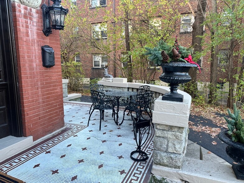 445 Ludlow Ave, Cincinnati, OH à vendre - Photo du bâtiment - Image 3 de 29