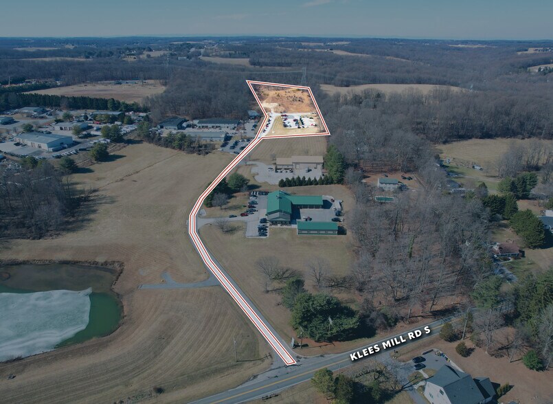 5214 Klees Mill Rd, Sykesville, MD à vendre - Photo du bâtiment - Image 2 de 8