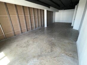 4000-4016 Shoreline Dr, Spring Park, Spring Park, MN for lease Interior Photo- Image 2 of 11