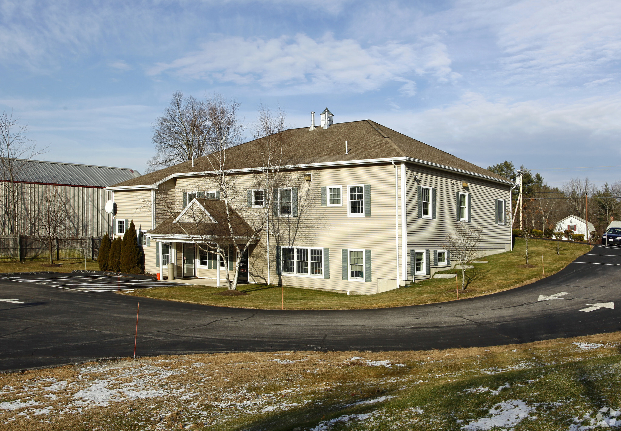 584 Roosevelt Trl, Windham, ME for sale Primary Photo- Image 1 of 1