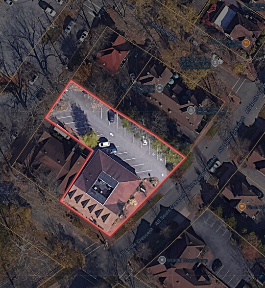 9 All Souls Cres, Asheville, NC à vendre - Photo du bâtiment - Image 2 de 9