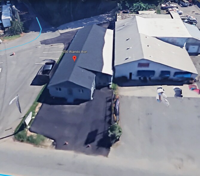 650 Atando Ave, Charlotte, NC à louer - Photo du bâtiment - Image 2 de 14