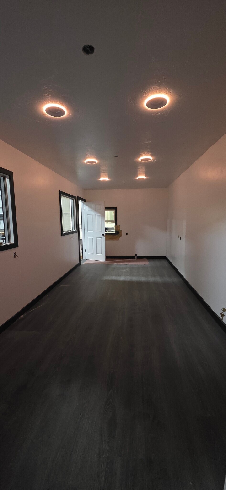 24 E Scott St, Fond Du Lac, WI for lease Interior Photo- Image 1 of 4