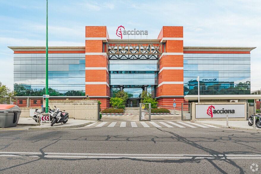 Avenida de Europa, 18, Alcobendas, Madrid à louer - Photo du bâtiment - Image 2 de 2