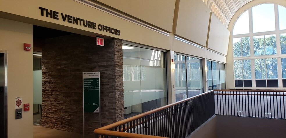 1025 W Rudisill Blvd, Fort Wayne, IN à louer - Photo intérieure - Image 3 de 3