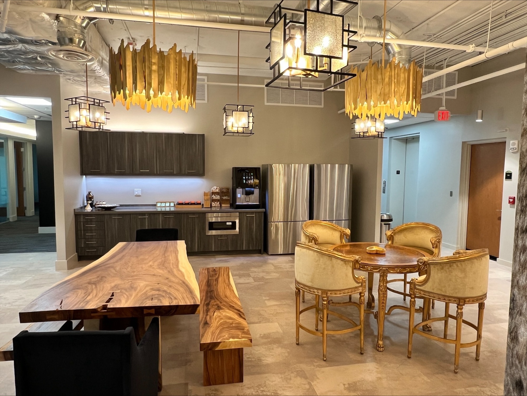 121 Alhambra Plz, Coral Gables, FL for lease Interior Photo- Image 1 of 7