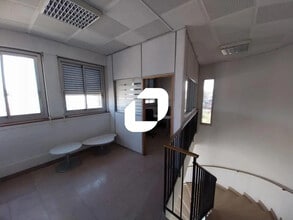 Flex in Décines-Charpieu for sale Interior Photo- Image 2 of 7