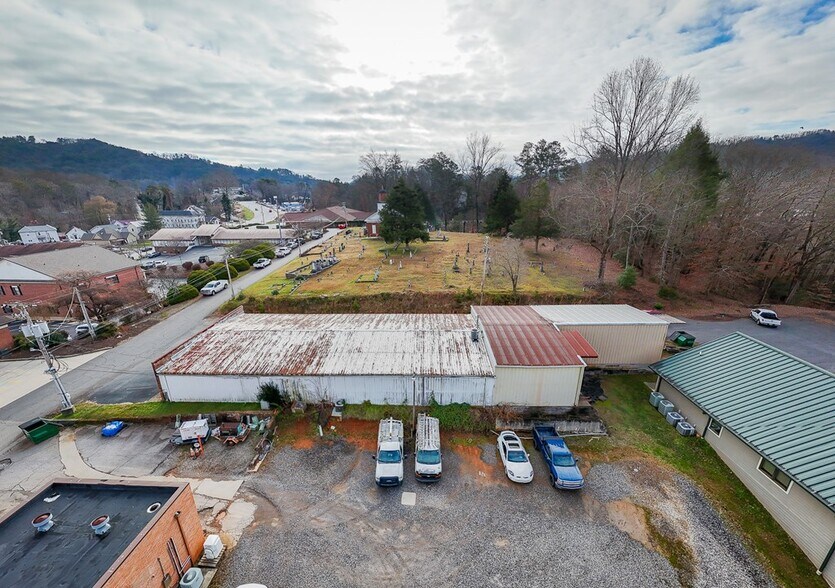 110 S Church St, Murphy, NC à vendre - Photo du bâtiment - Image 2 de 10