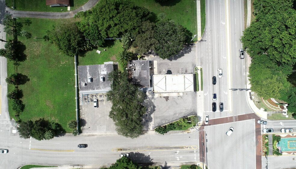 NW 39th Ave Wynmoor Dr, Coconut Creek, FL à vendre - Photo du bâtiment - Image 2 de 5