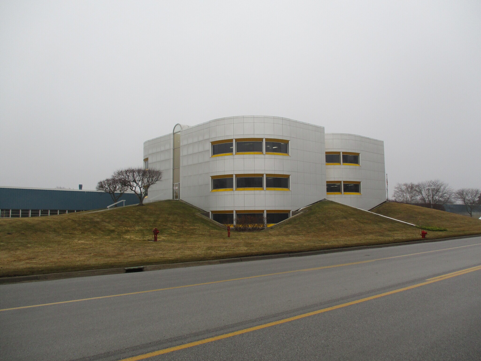 860 E Main Ave, Zeeland, MI for sale Primary Photo- Image 1 of 88