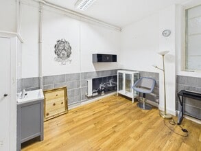 35A High St, Barnet for lease Interior Photo- Image 2 of 4