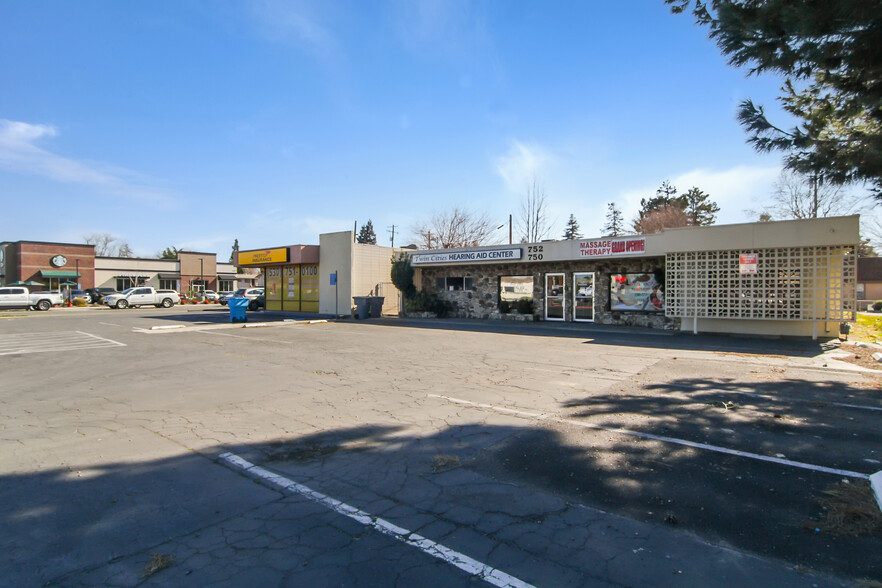 750 Colusa Ave, Yuba City, CA à louer - Photo principale - Image 1 de 8