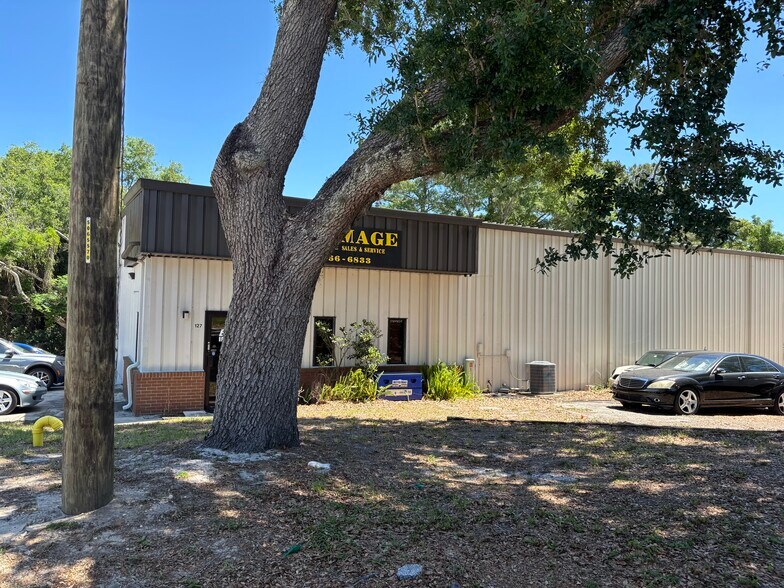 739 Industry Rd, Longwood, FL à louer - Photo du bâtiment - Image 2 de 13