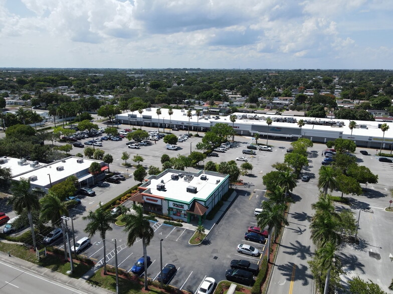 6805-7031 Taft St, Hollywood, FL for lease - Building Photo - Image 2 of 22