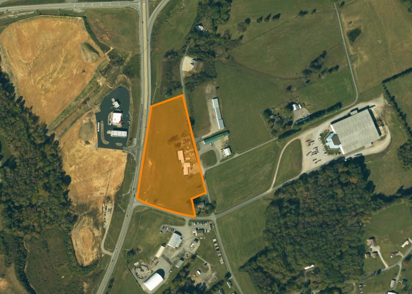 77 Powell Rd, Russell Springs, KY for sale - Building Photo - Image 3 of 3