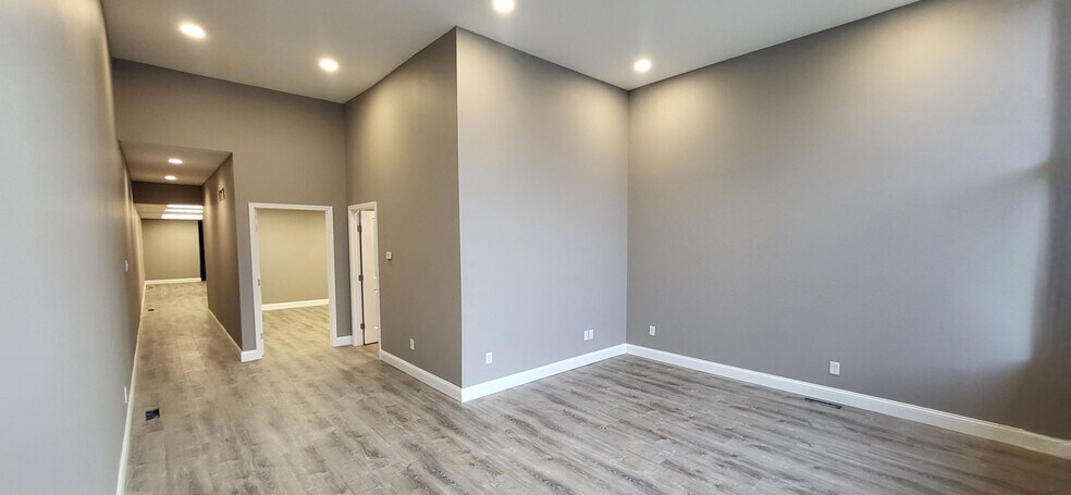 5218 Gravois Ave, Saint Louis, MO à louer - Photo du bâtiment - Image 3 de 10