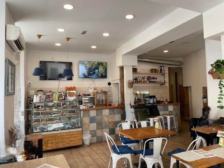 Commerce de détail dans Madrid, Madrid à louer - Photo du bâtiment - Image 1 de 1