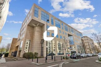 Plus de détails pour 33-37 Boulevard Vauban, Guyancourt - Bureau à louer