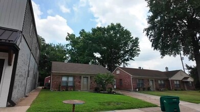336-338 Selma Ave, Saint Louis, MO à louer - Vidéo sur l’inscription commerciale