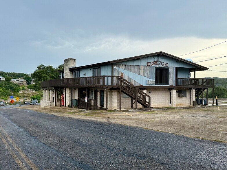 2386 Colleen Dr, Canyon Lake, TX à vendre - Photo du bâtiment - Image 2 de 44