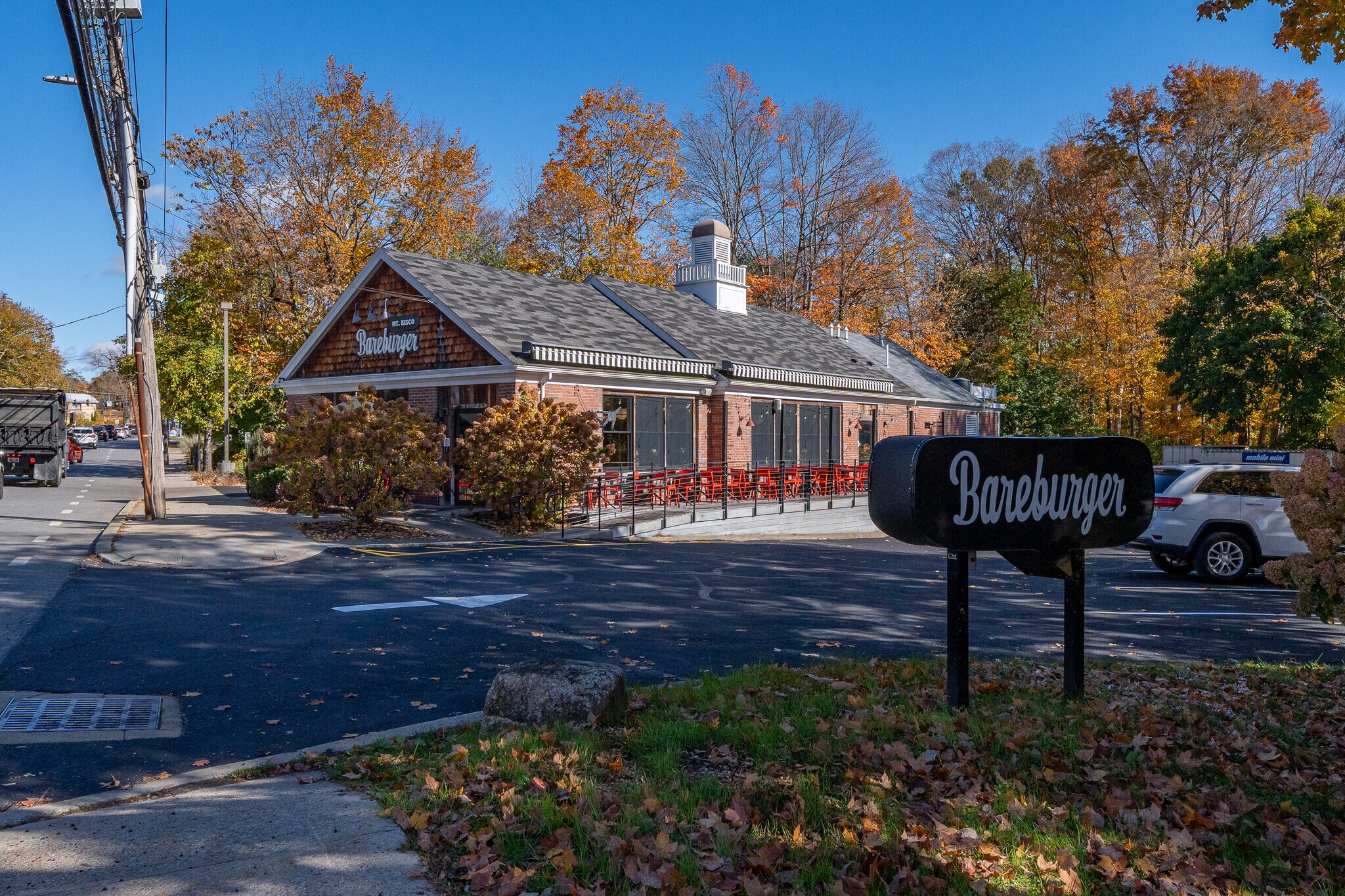 445 E Main St, Mount Kisco, NY à vendre Photo du bâtiment- Image 1 de 19