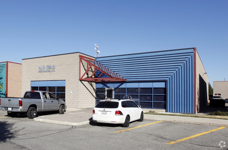 5155 Spectrum Way, Mississauga, ON for sale - Primary Photo - Image 1 of 1