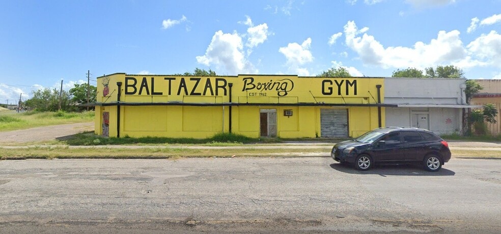 1402 19th, Corpus Christi, TX for sale - Building Photo - Image 2 of 9