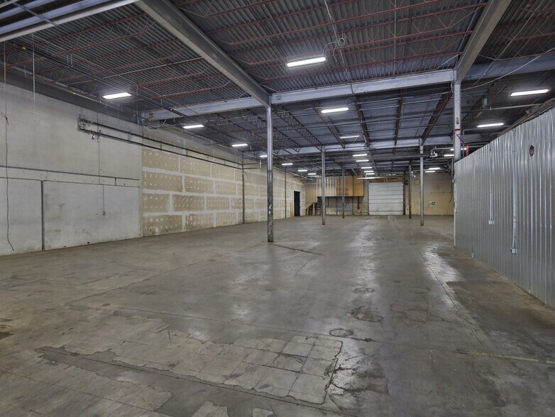 8435-8505 Boul Parent, Trois-Rivières, QC à louer - Photo intérieure - Image 3 de 5