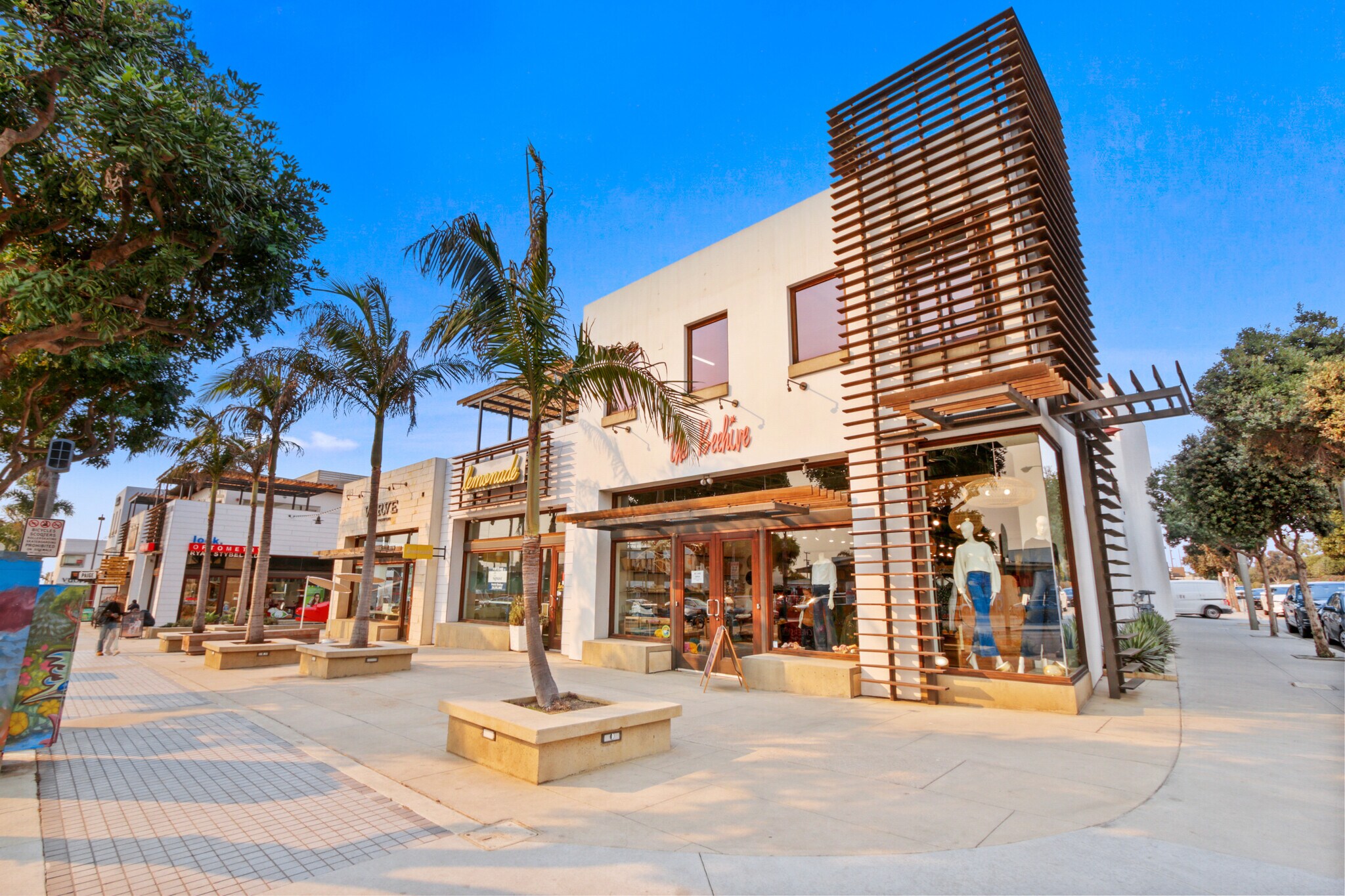 451 Manhattan Beach Blvd, Manhattan Beach, CA à louer Photo principale- Image 1 de 22
