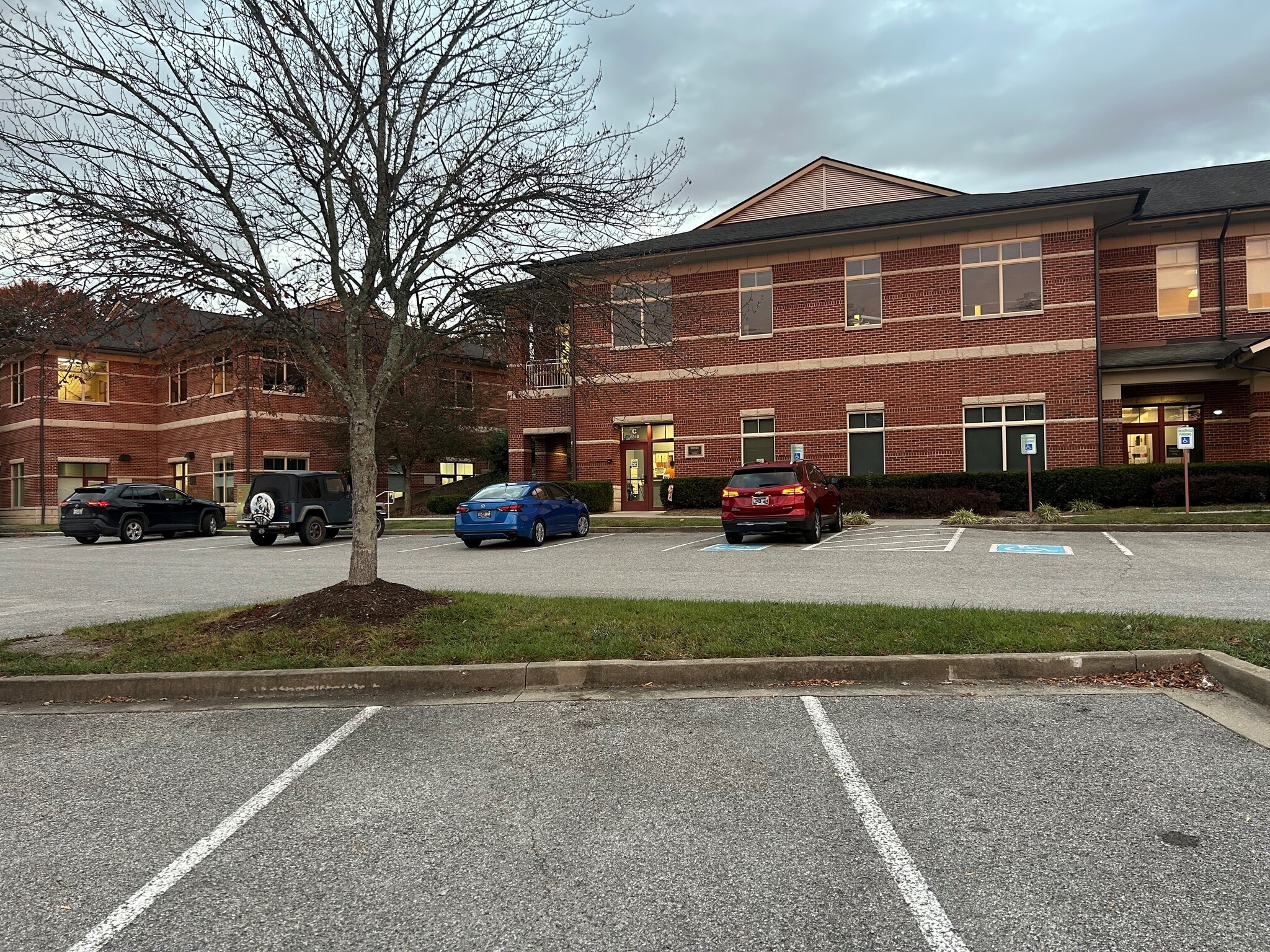 6342-6360 Lonas Spring Dr, Knoxville, TN for lease Interior Photo- Image 1 of 14