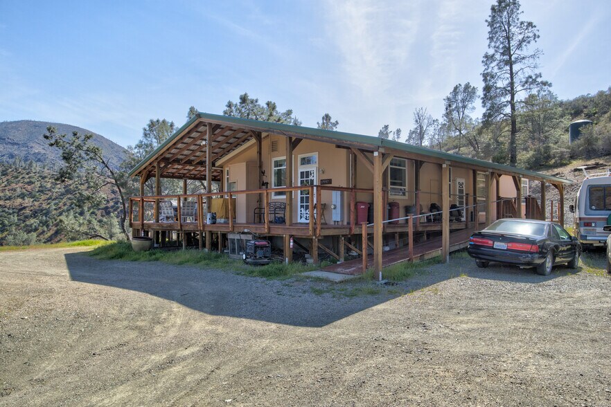 17997 Del Puerto Canyon Rd, Patterson, CA for sale - Building Photo - Image 2 of 18