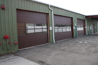 210-211 Cottage St, Poughkeepsie, NY for lease Interior Photo- Image 1 of 10