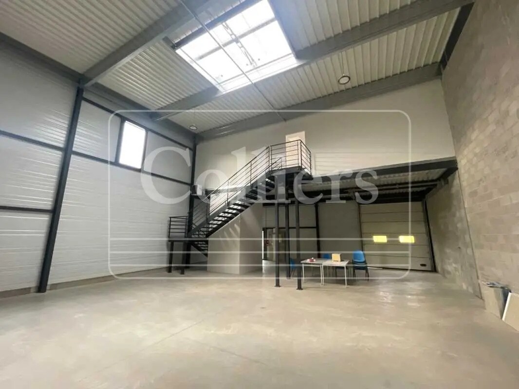Flex in Brignoles for lease Building Photo- Image 1 of 6