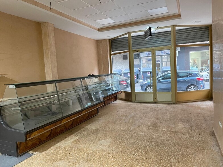 Calle Manuel Lorenzo Pardo, 4, Zaragoza, Zaragoza for sale - Interior Photo - Image 1 of 19