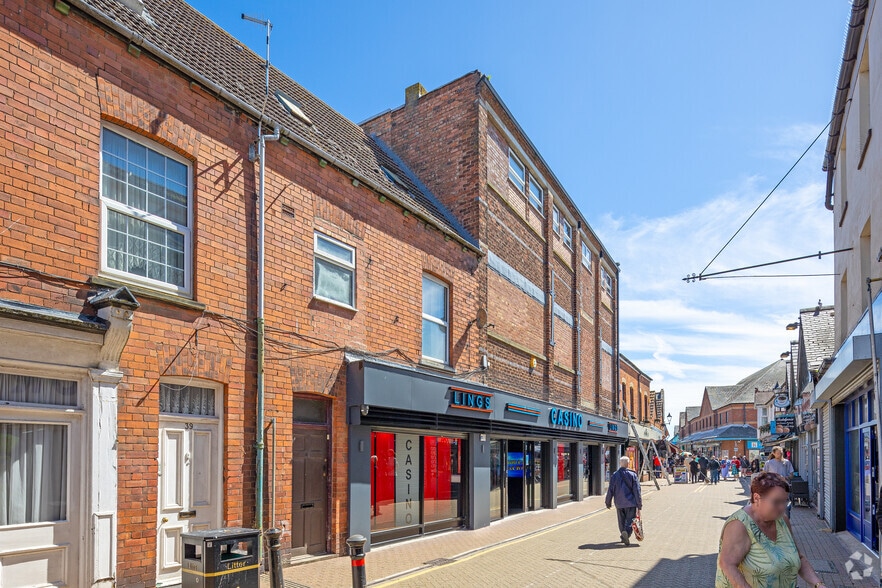 47-51 High St, Skegness for lease - Building Photo - Image 3 of 3