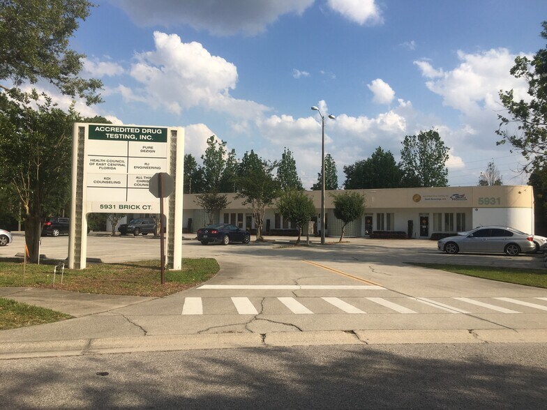 5931 Brick Ct, Winter Park, FL à louer - Photo du bâtiment - Image 2 de 2