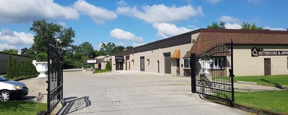 109 Falcon St, London, ON à vendre - Photo principale - Image 1 de 1