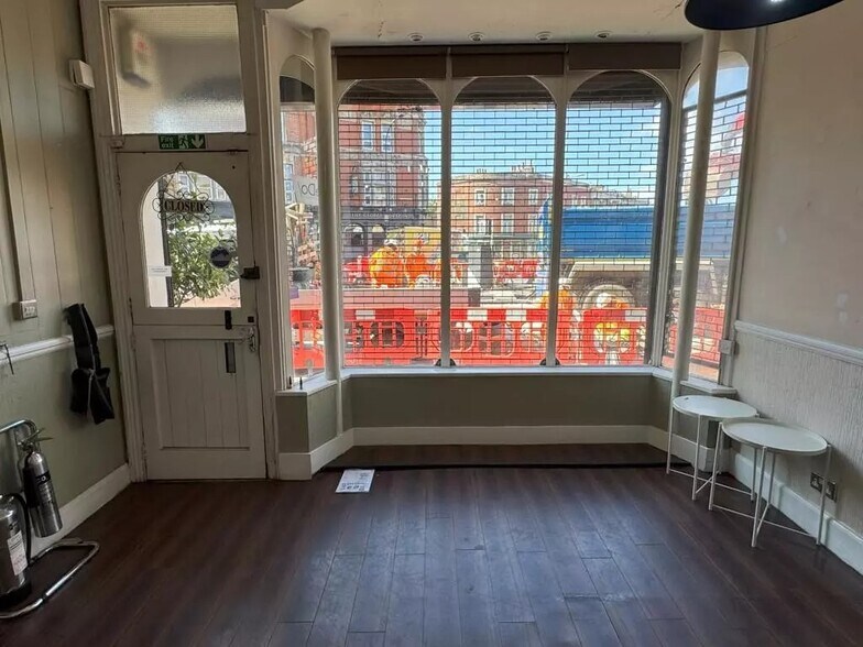 5 Blackheath Hl, Londres à louer - Photo intérieure - Image 3 de 20