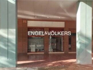 Plus de détails pour Multi-résidentiel à vendre