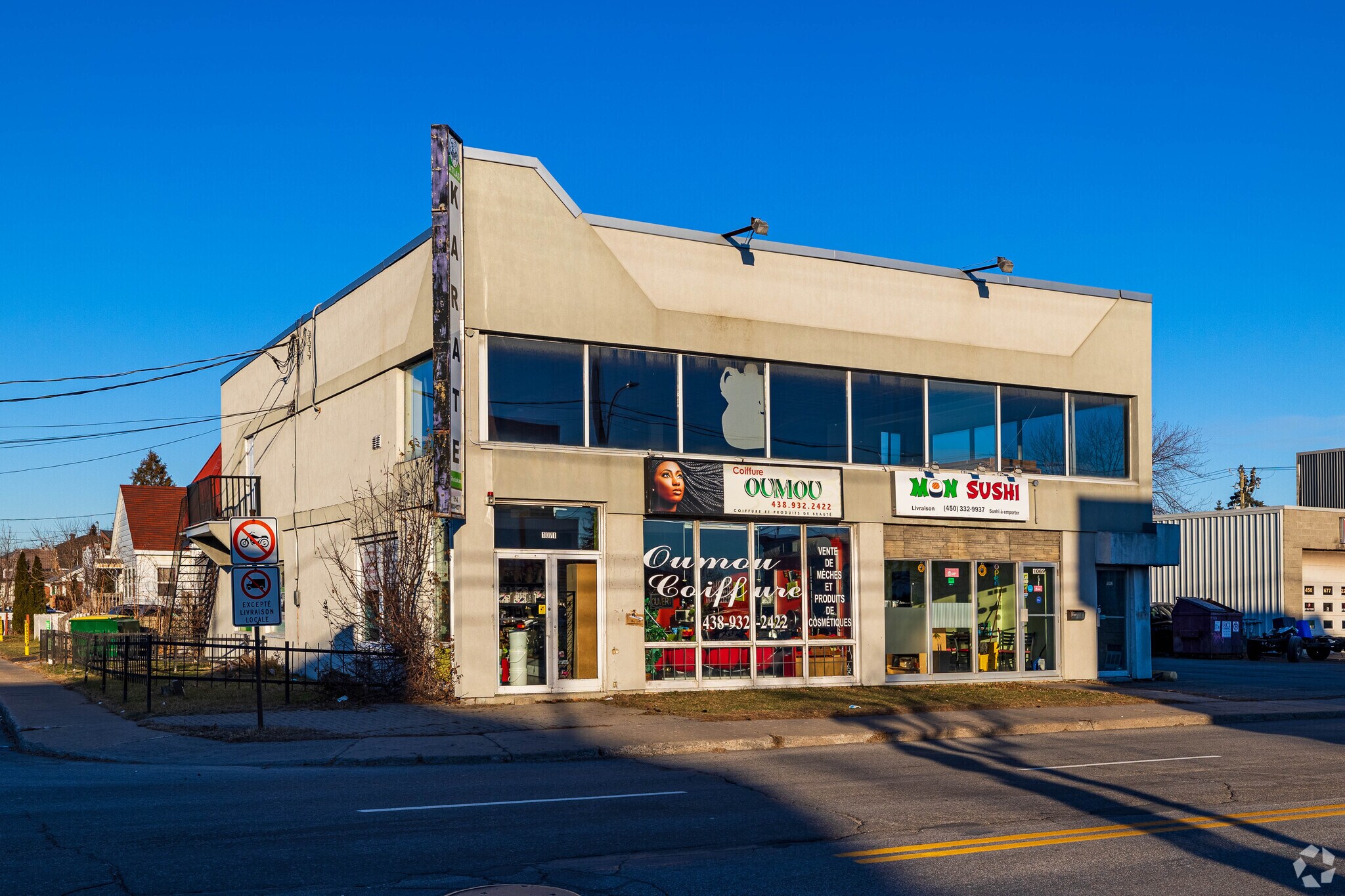 1067-1071 Boul Curé-Poirier O, Longueuil, QC à vendre Photo du bâtiment- Image 1 de 1