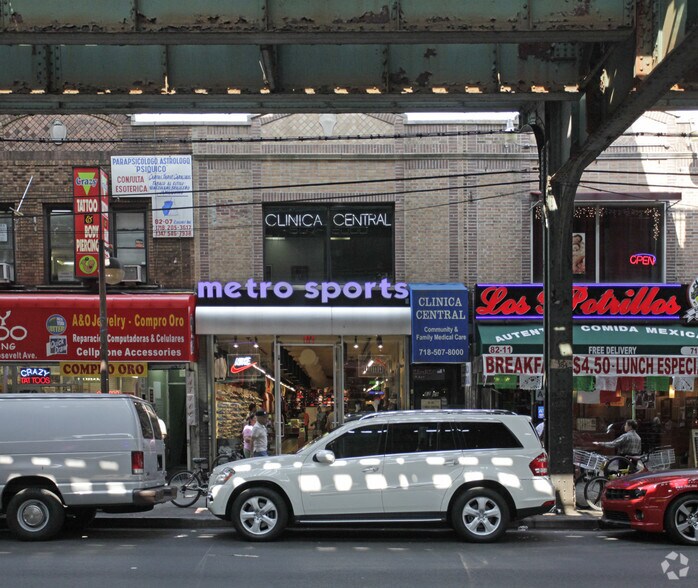 82-09 Roosevelt Ave, Jackson Heights, NY à vendre - Photo du bâtiment - Image 2 de 6