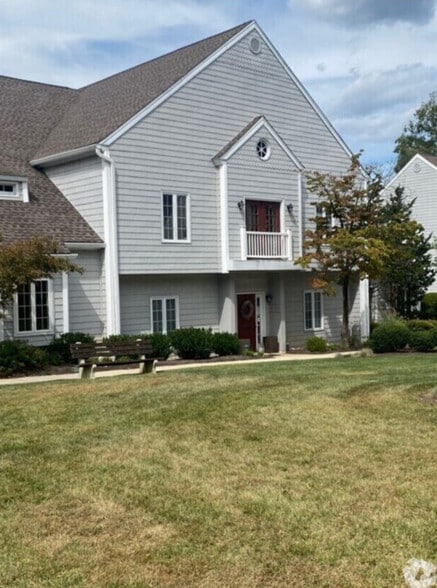 22 Mystic Lane, Malvern, PA portfolio of 2 properties for sale on LoopNet.ca - Building Photo - Image 2 of 22