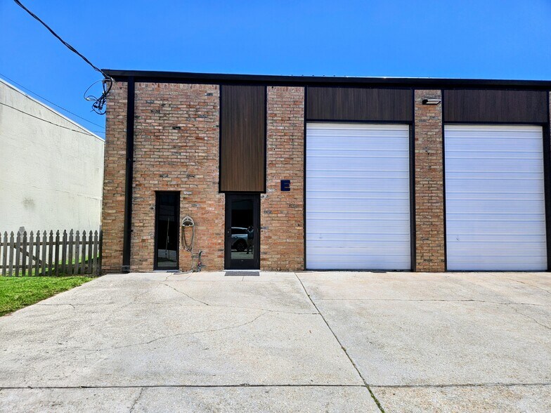 301 Plauche St, New Orleans, LA for lease - Building Photo - Image 2 of 15