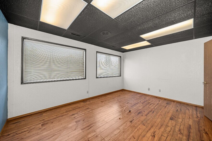 1211 W Northwest Blvd, Spokane, WA à louer - Photo intérieure - Image 3 de 5