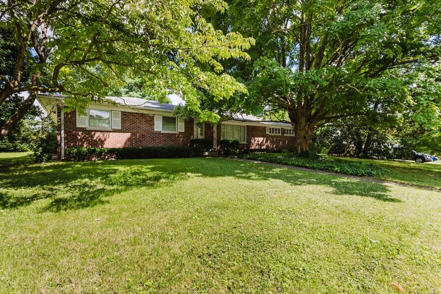 3025 Breckenwood Dr, Lexington, KY for sale - Building Photo - Image 3 of 67