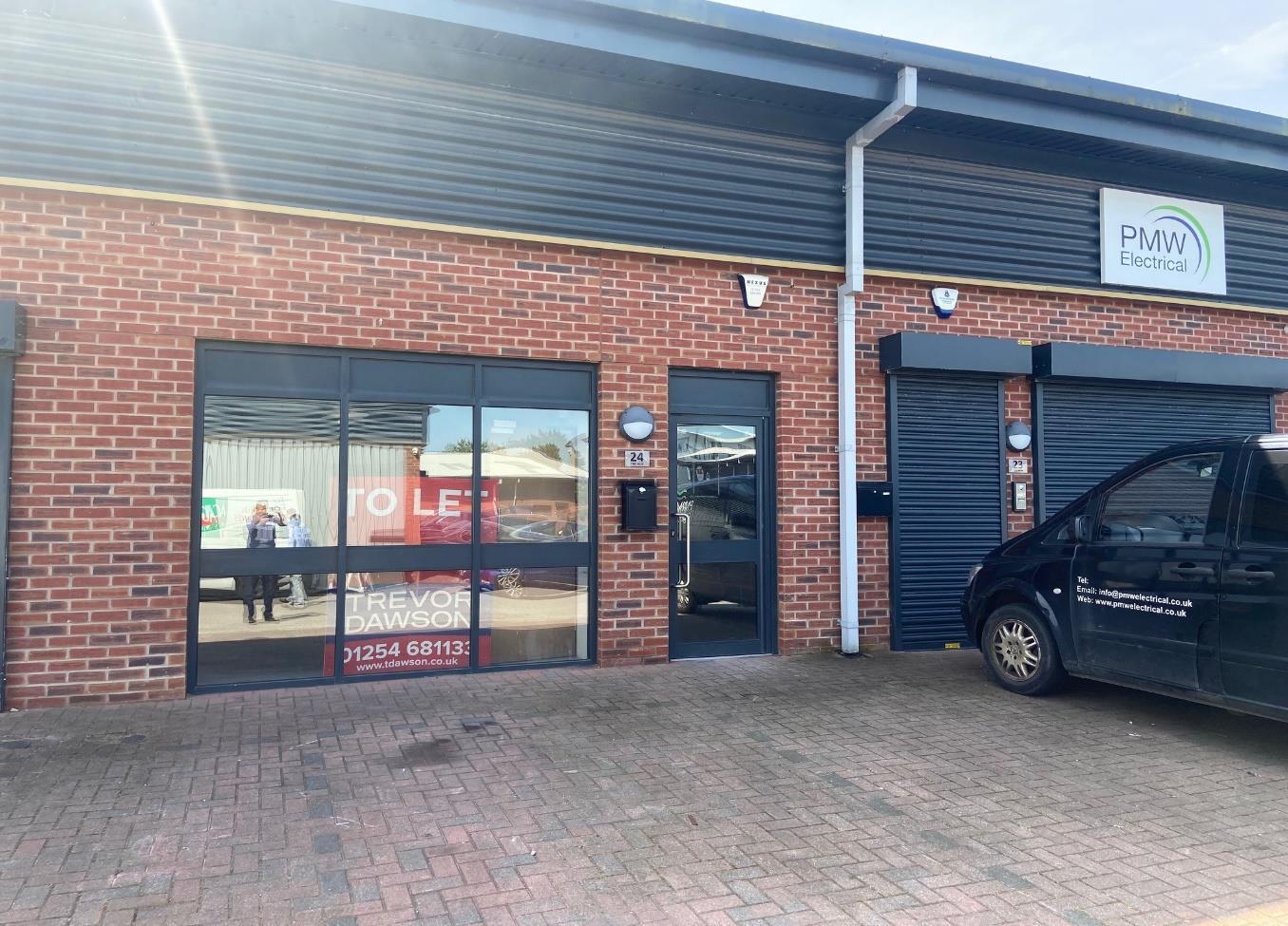 Commercial Rd, Darwen for lease Building Photo- Image 1 of 2